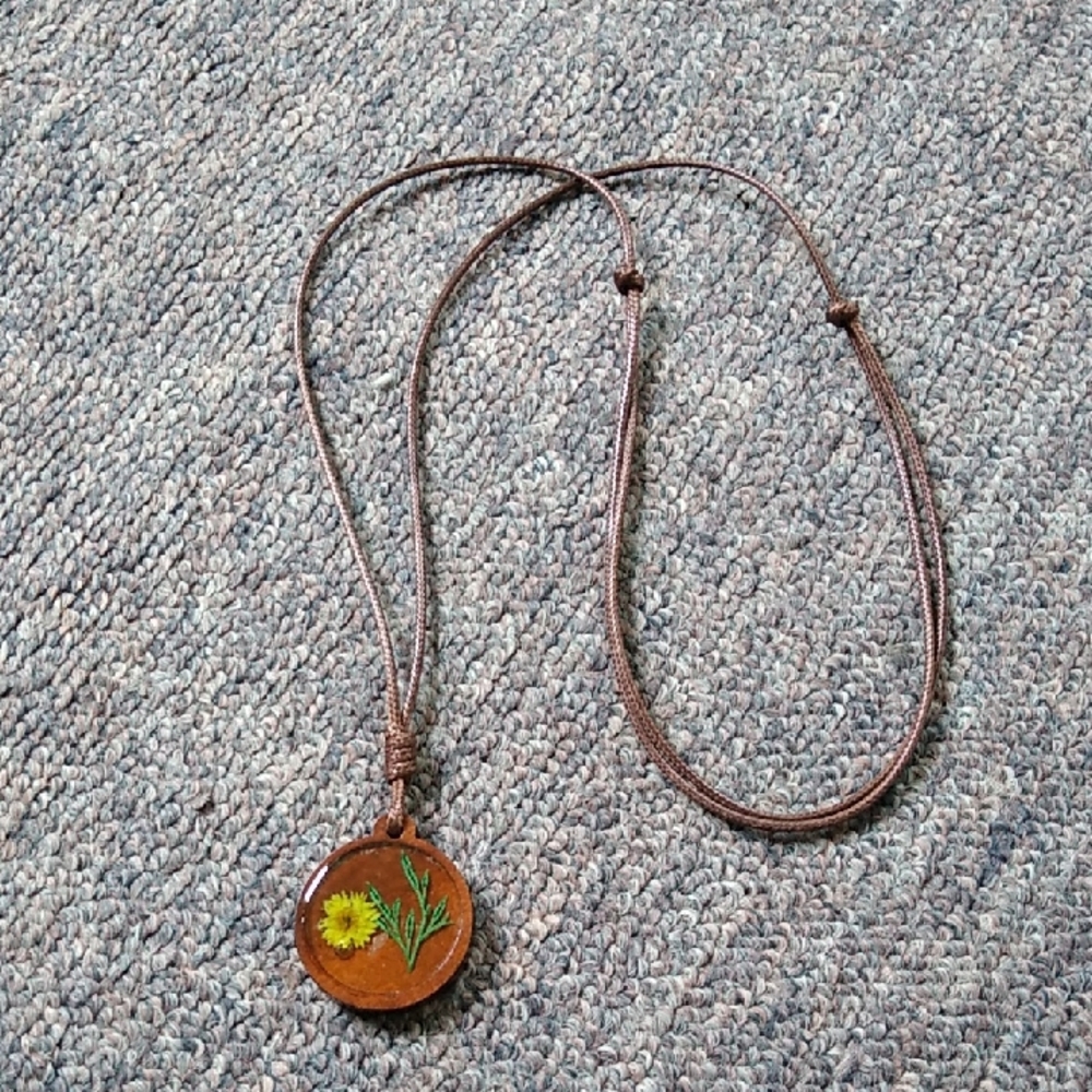 Mountain Girl Clothing Flower Necklace